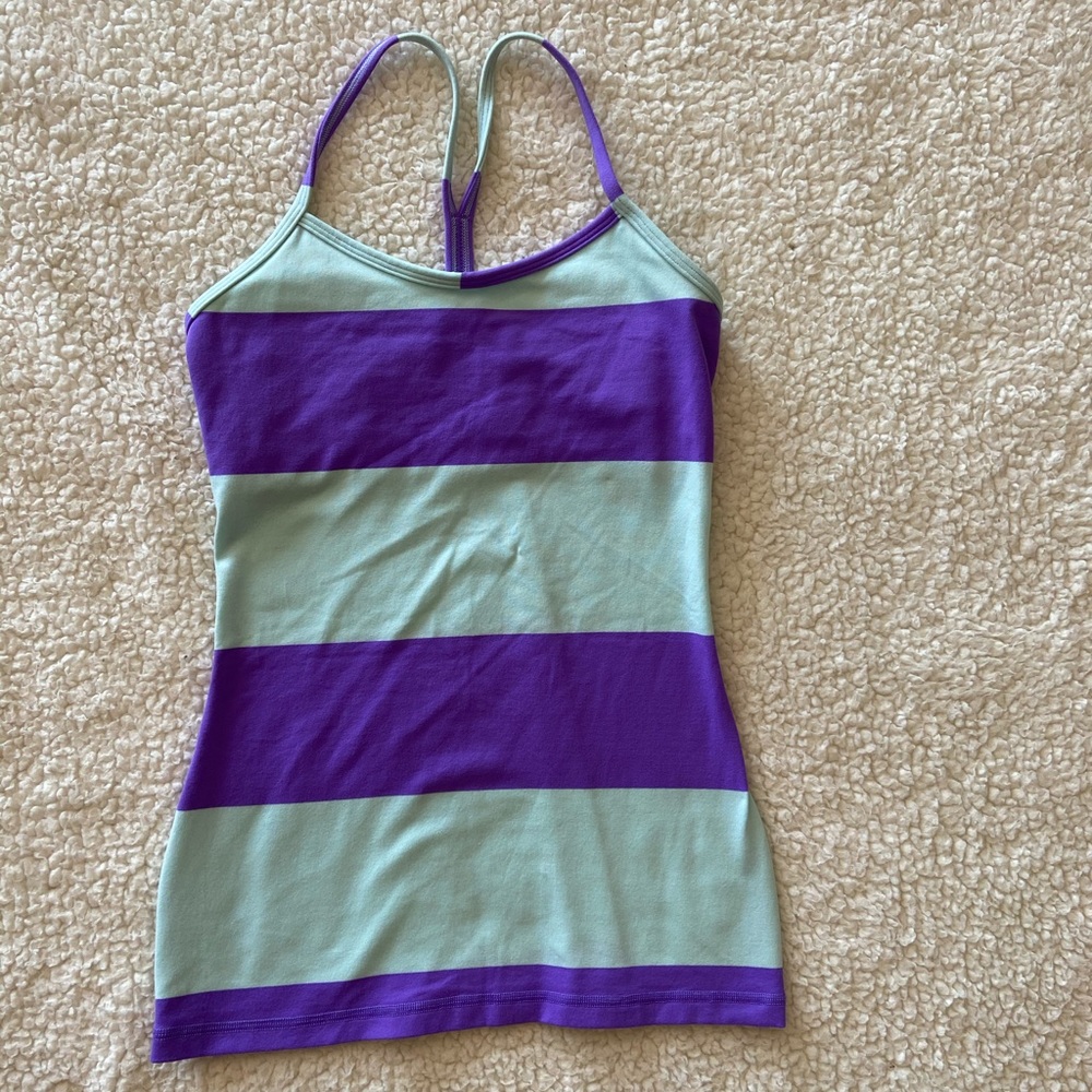 Lululemon tank top.
